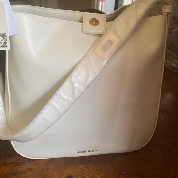 NWT Anne Klein handbag adjustable shoulder Hobo bag - Picture 7 of 16